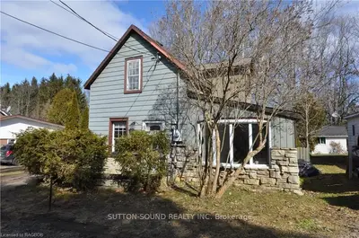 242 PENGALLY Avenue, South Bruce Peninsula, ON N0H 2T0