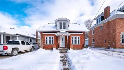 1131 4TH Avenue W, Owen Sound, ON N4K 4W3