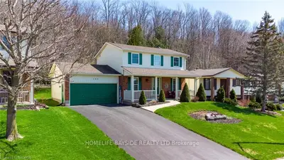 245 8TH A Avenue E, Owen Sound, ON N4K 6E6