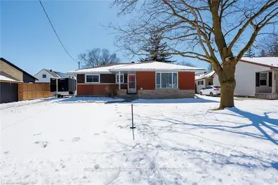 370 BOULTON Street, Minto, ON N0G 2P0