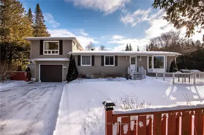 401 2ND Avenue N, South Bruce Peninsula, ON N0H 2G0
