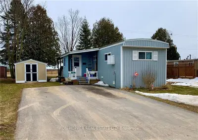 117 SUSSEX Square, Georgian Bluffs, ON N4K 5N5