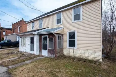 1073 3RD AVENUE "A" E, Owen Sound, ON N4K 2M7