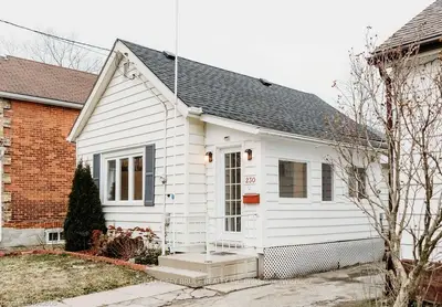 230 11TH Street W, Owen Sound, ON N4K 2S6