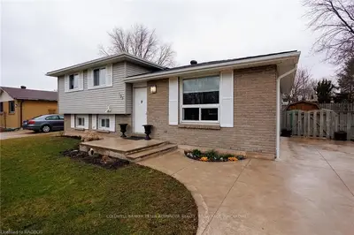 755 JOHNSTON Crescent, Kincardine, ON N2Z 1S5