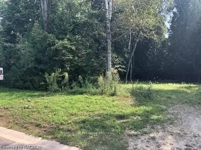 PART 2 ELM Street, Saugeen Shores, ON N0H 2C0