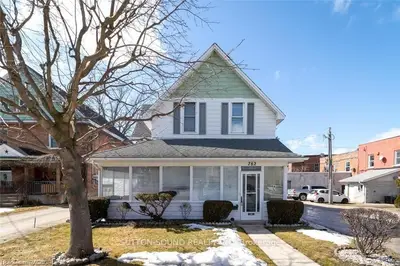 782 3RD Avenue E, Owen Sound, ON N4K 2K3