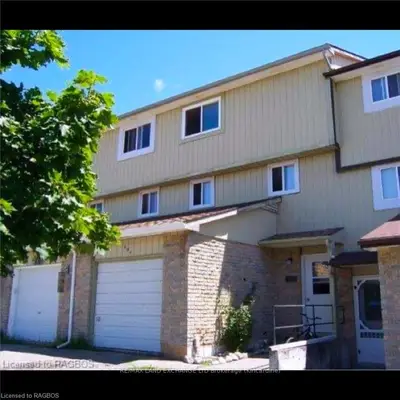 694 HUNTER Street, Kincardine, ON N2Z 1R9