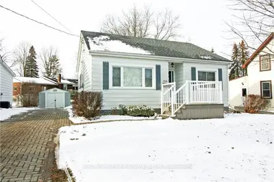 104 MCGIVERN Street W, Brockton, ON N0G 2V0