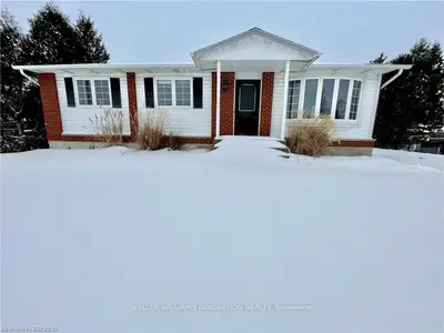 40 INVERLYN Crescent N, Kincardine, ON N2Z 1J1