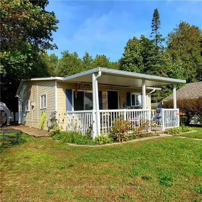 129 HURON Street S, Saugeen Shores, ON N0H 2L0