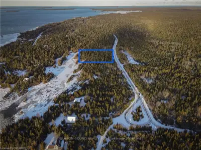 RAY Drive, Northern Bruce Peninsula, ON N0H 2R0