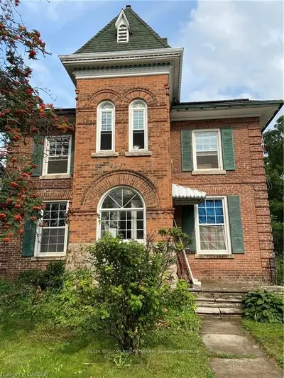 895 4TH Avenue E 403, Owen Sound, ON N4K 2N8