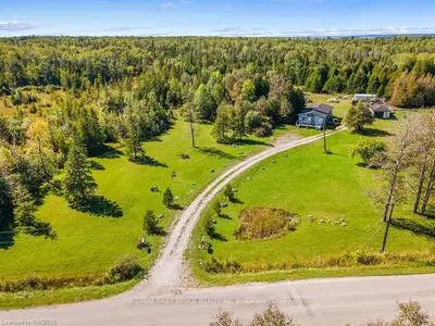 23 Stokes Bay Road, Northern Bruce Peninsula, ON N0H 1W0