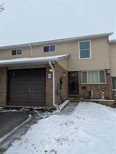 43 LAMSON Crescent 43, Owen Sound, ON N4K 6C1