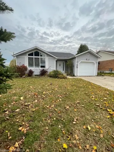 763 BRADFORD Drive, Saugeen Shores, ON N0H 2C0