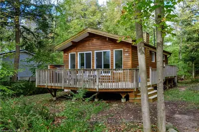 220 SHADYWOOD Crescent, Huron-Kinloss, ON N2Z 2X3