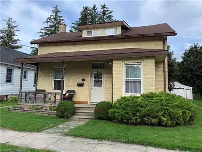 6 MARY Street, Brockton, ON N0G 2V0