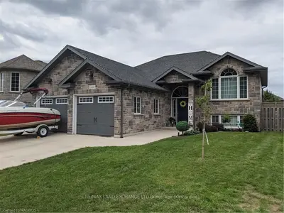 284 SARATOGA Road, Kincardine, ON N2Z 2N3