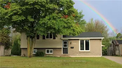 692 PALMATEER Drive, Kincardine, ON N2Z 1R4