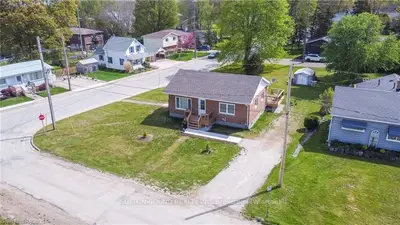 389 HUNTER Street, South Bruce Peninsula, ON N0H 1T0