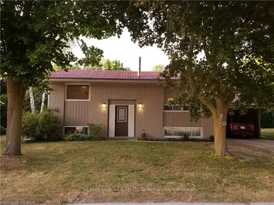 663 RIVER Street, Saugeen Shores, ON N0H 2C3