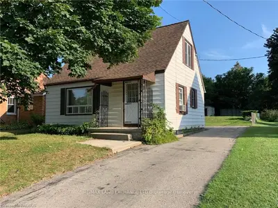 205 ELGIN Street, Brockton, ON N0G 2V0