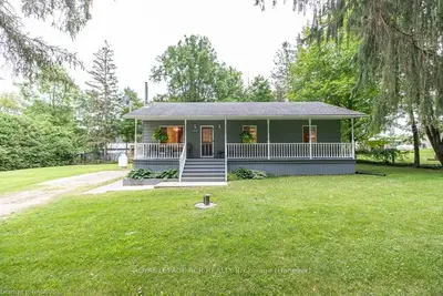 1015 VICTORIA Street, West Grey, ON N0G 1C0