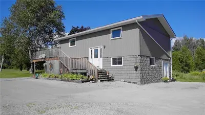 640 STOKES BAY Road, Northern Bruce Peninsula, ON N0H 1W0
