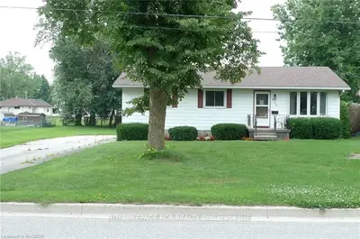 430 ARTHUR Street, Wellington North, ON N0G 2L3