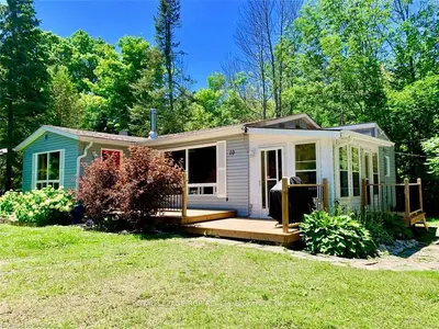 10 MAPLEPORT Crescent, South Bruce Peninsula, ON N0H 2G0