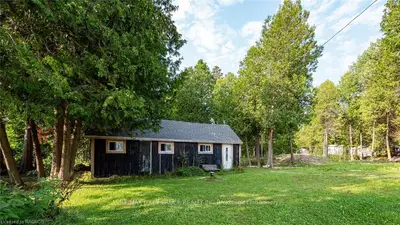 574 STOKES BAY Road, Northern Bruce Peninsula, ON N0H 2M0