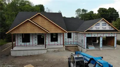 3 Finlay Street, Huron-kinloss, On N0g 2r0