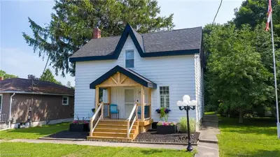 397 GEORGE Street, South Bruce Peninsula, ON N0H 2T0