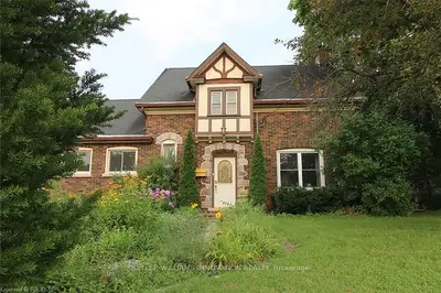 204 GIBSON Street, Brockton, ON N0G 2V0