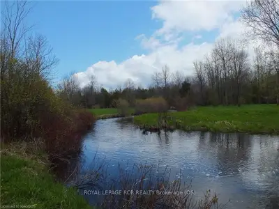 PT LT 17 2 , Georgian Bluffs, ON N4K 5N4
