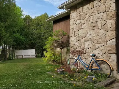 019595 6 , Georgian Bluffs, ON N0H 2T0