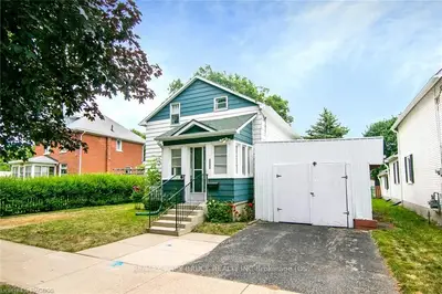 1693 8TH Avenue E, Owen Sound, ON N4K 3B8