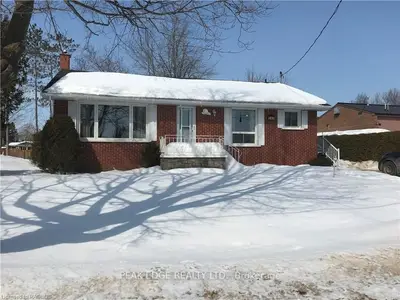 243 Victoria Street W, Southgate, ON N0C 1B0