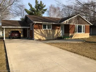 893 BRICKER Street, Saugeen Shores, ON N0H 2C3