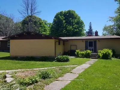 355 CANROBERT Street, Huron-Kinloss, ON N2Z 2X3