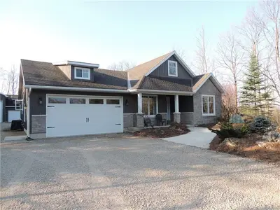 210 ST ARNAUD Street, Grey Highlands, ON N0C 1E0
