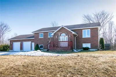 718076 6 , Georgian Bluffs, ON N4K 5N7