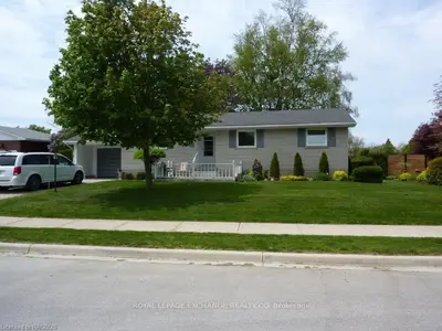 7 RIGGIN Crescent, Kincardine, ON N2Z 1H6