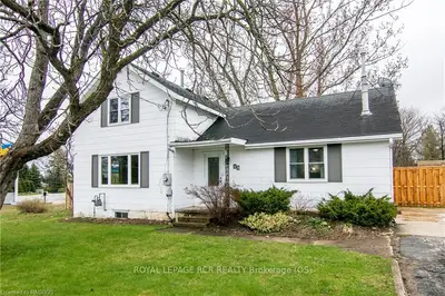 13 SUSAN Street, Meaford, ON N4L 1J2