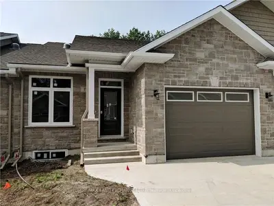 552 DURHAM Street E 12, Kincardine, ON N2Z 2L6