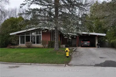 590 4th Street E, Owen Sound, ON N4K 1B1