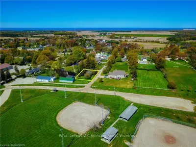 28 STANLEY Street, Kincardine, ON N0G 1J0