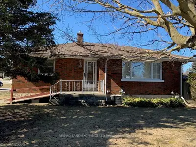 1105 YONGE Street, Brockton, ON N0G 2V0