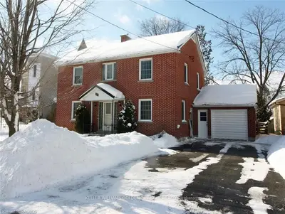 521 Victoria Street S, Brockton, On N0g 2v0